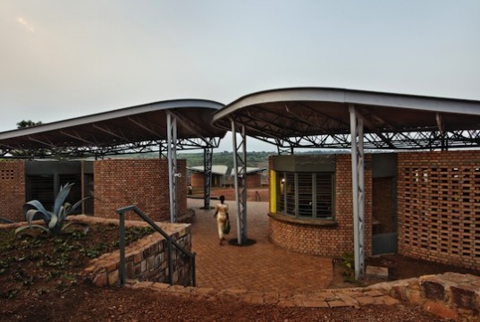 Women’s Opportunity Center by Sharon Davis Design Women’s Opportunity Center by Sharon Davis Design